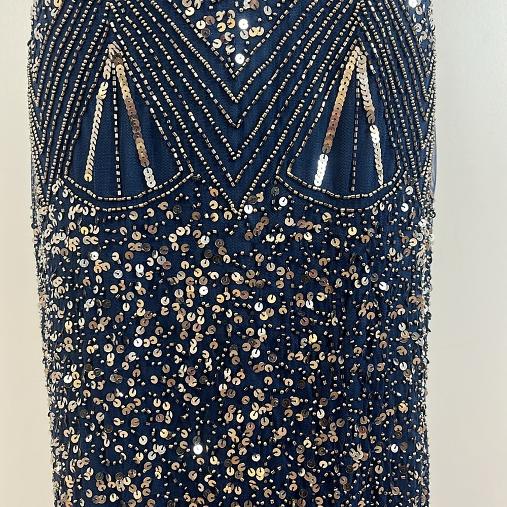 Evening Essentials Elegant Navy Sequin Gown - Picture 12 of 17